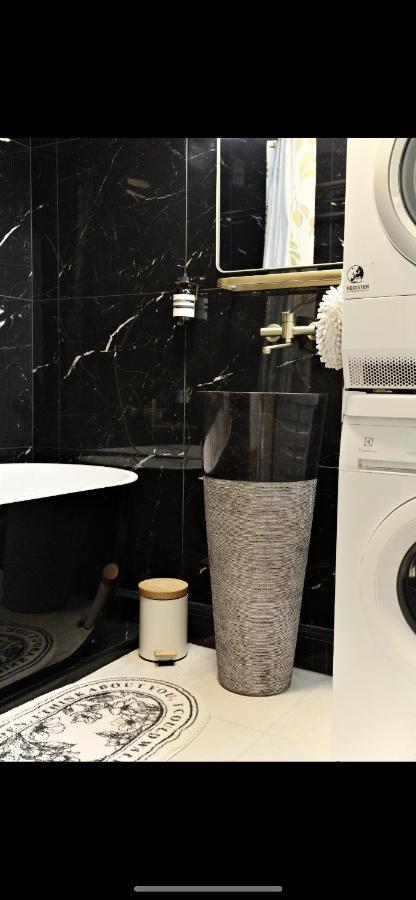 Rose Blossom Apartment In Paris Vanves Buitenkant foto
