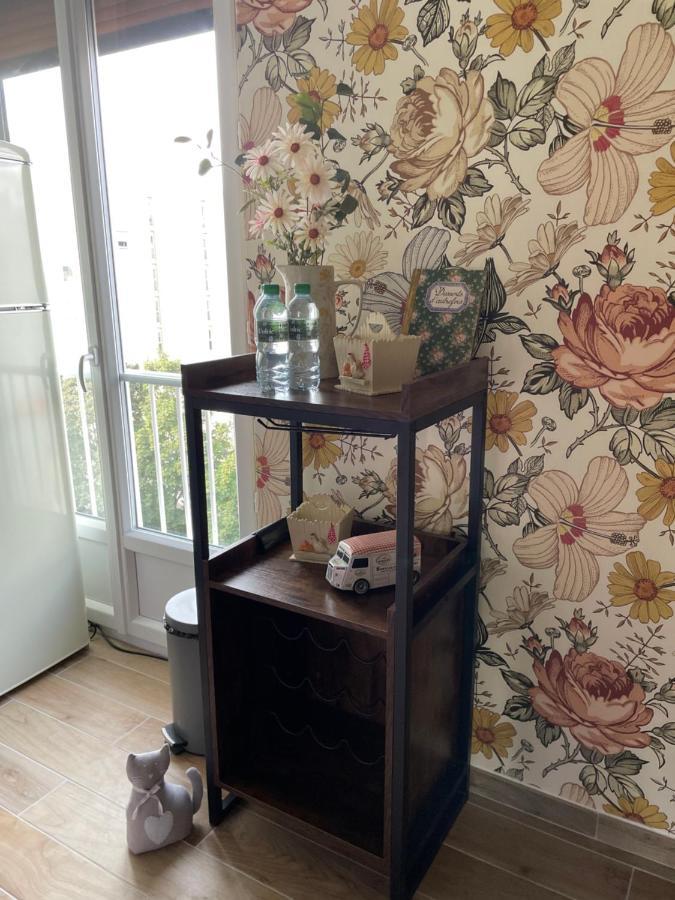 Rose Blossom Apartment In Paris Vanves Buitenkant foto